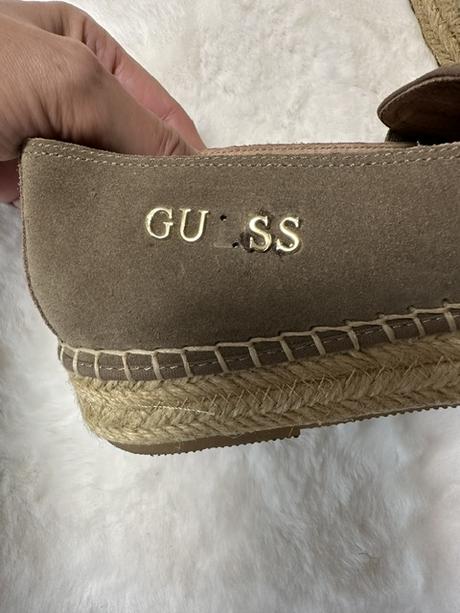 Espadrilky bledohnedé so zlatou niťou vpredu guess, guess,40