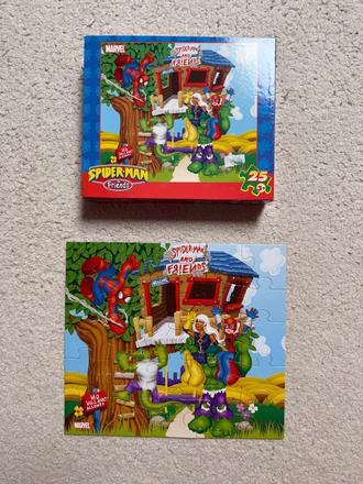 Puzzle spiderman - 25 dielikov - top stav,