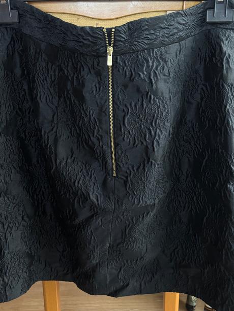 Textúrovaná sukňa, xl