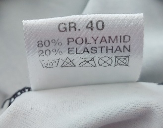 Plavky s hadím vzorom, 40