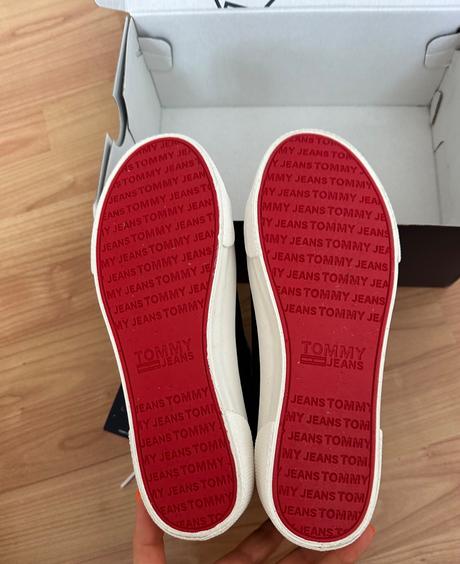 Tenisky, tommy hilfiger,37
