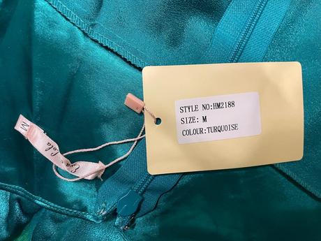 Spoločenské šaty, m