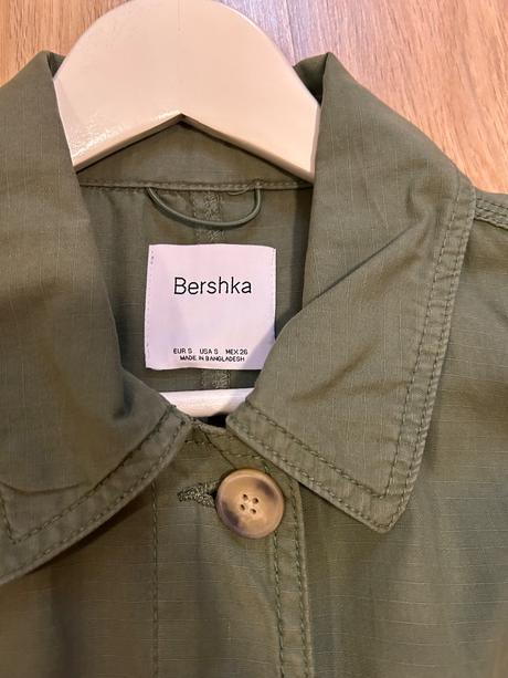 Košeľa /tenka bundička, bershka,s