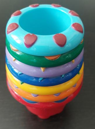 Stohovateľné kelímky,