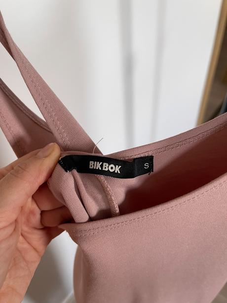 Ružové midi šaty bik bok, s