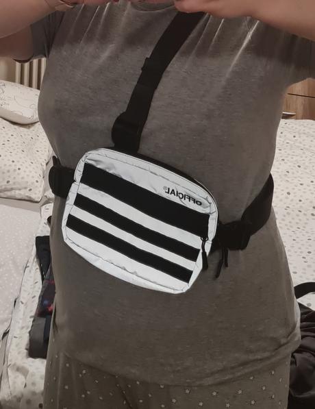 Ľadvinka cez hrudník official, 