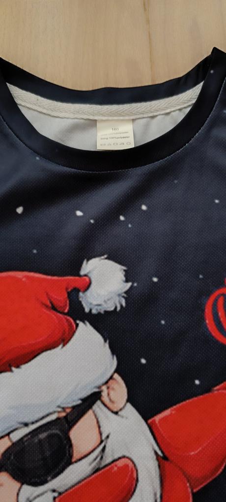 Vianočné tričko, 152