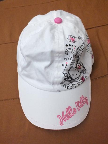 2x tričko + šiltovka, sanrio,146