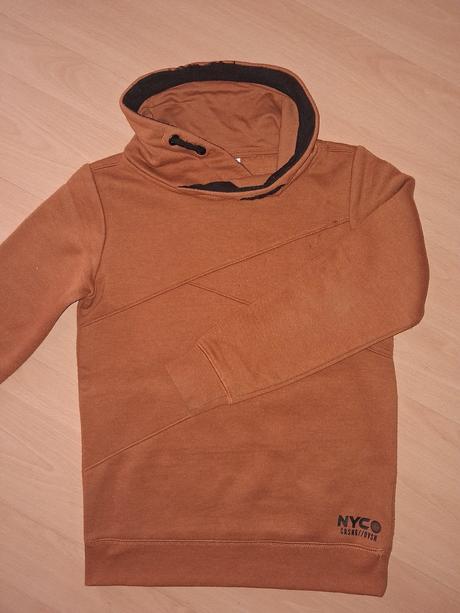 Mikina, chapter young,152