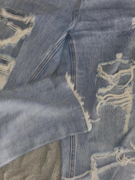 Roztrhané rifle, gate,s