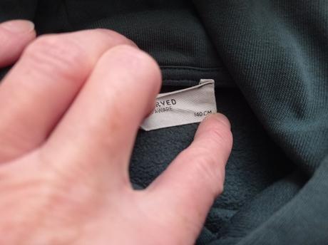 Balík oblečenia-mikiny, 122–134