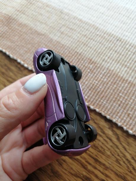 Autá cars autíčko,, holly,, pixar, 