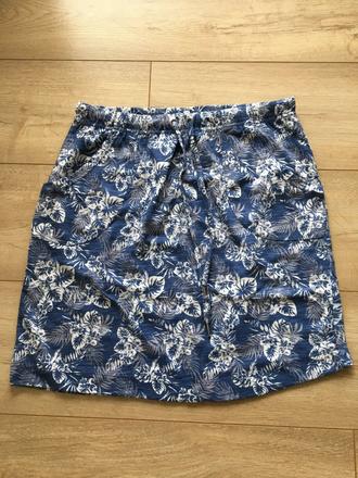 Dámska letná sukňa, 36