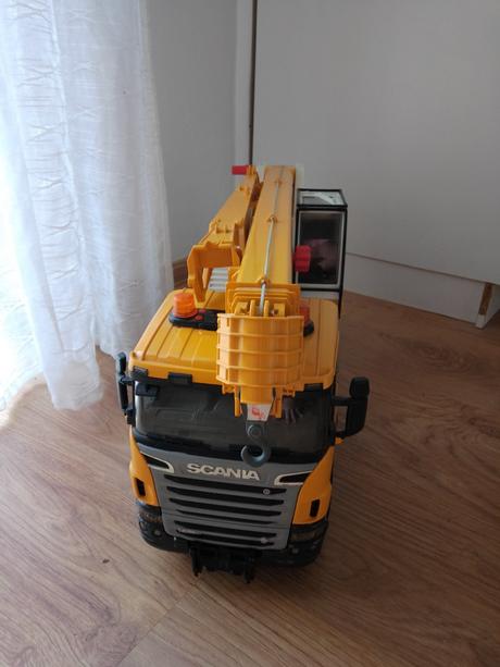 Bruder žeriav 3570, 