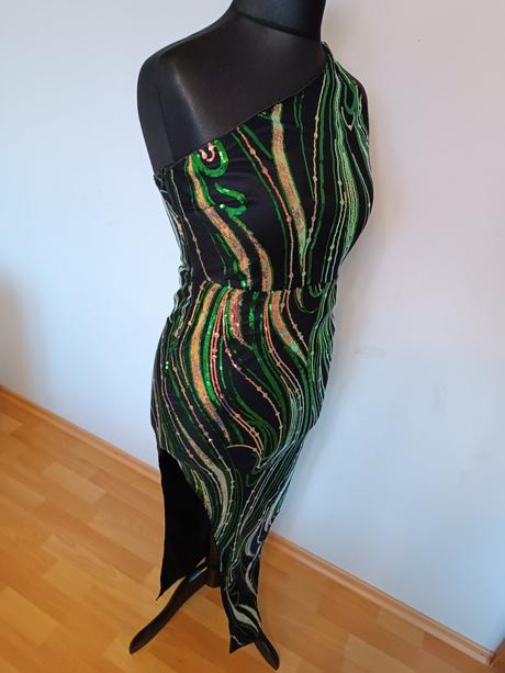 Šaty trblietavé, 40