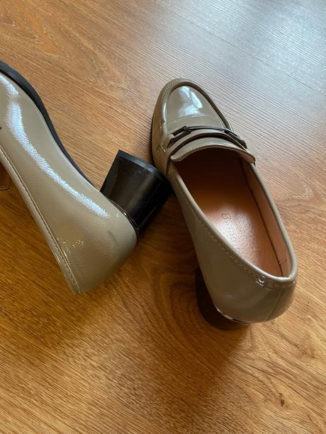 Mokasíny na opätku, 38