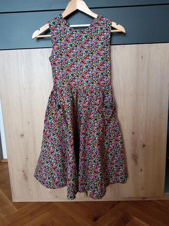 Plátnove šaty, 152