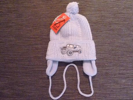 Nová nenosená tenšia zimná čiapka s visačkou, 62