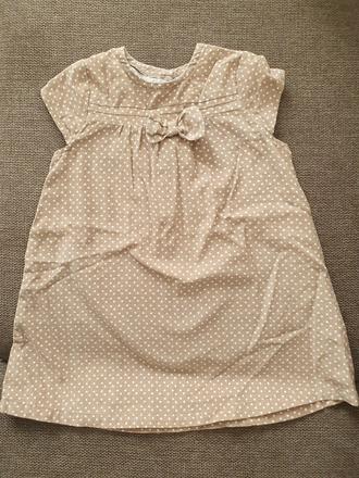 Menčestrové šaty, 86