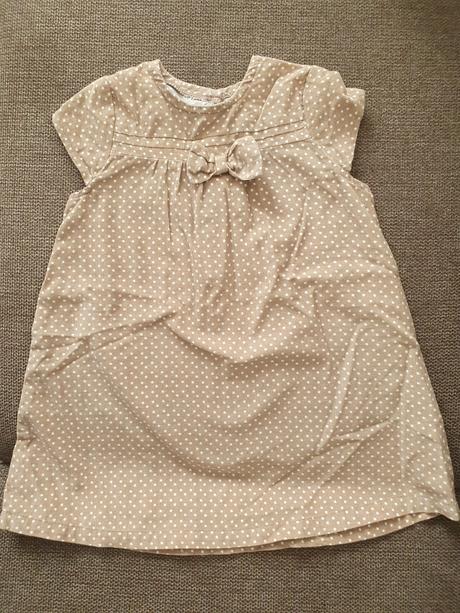 Menčestrové šaty, 86