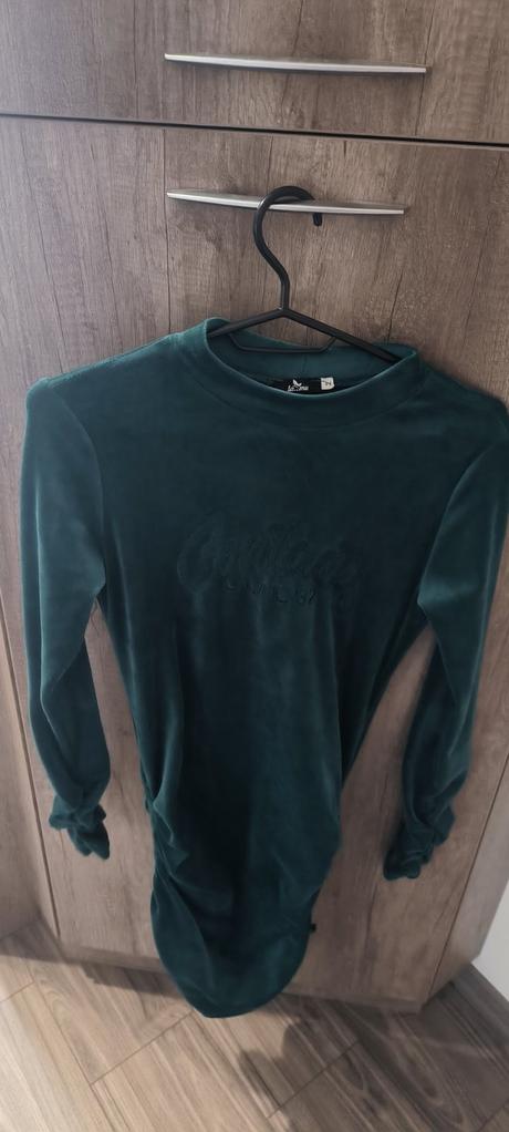 Zamatové šaty zn.lamu, s