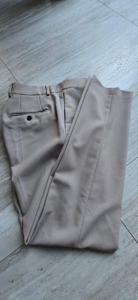 Elegantny zara oblek, <50