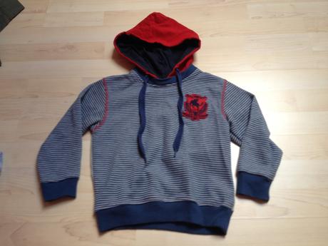 Raz oblecena vintage mikinka, 98