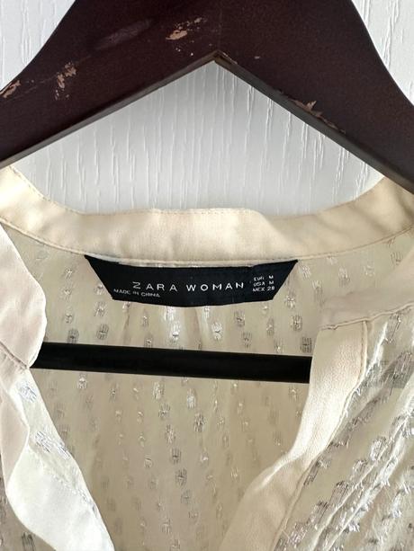 Biela zavinovacia blúzka s anglickou výšivkou, lindex,38