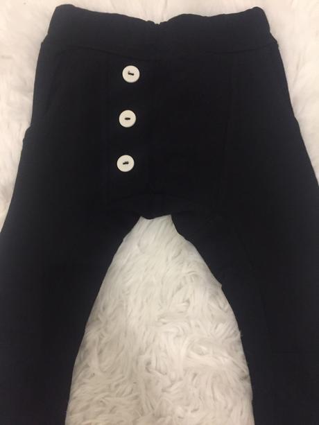 Hárem tepláky, 104