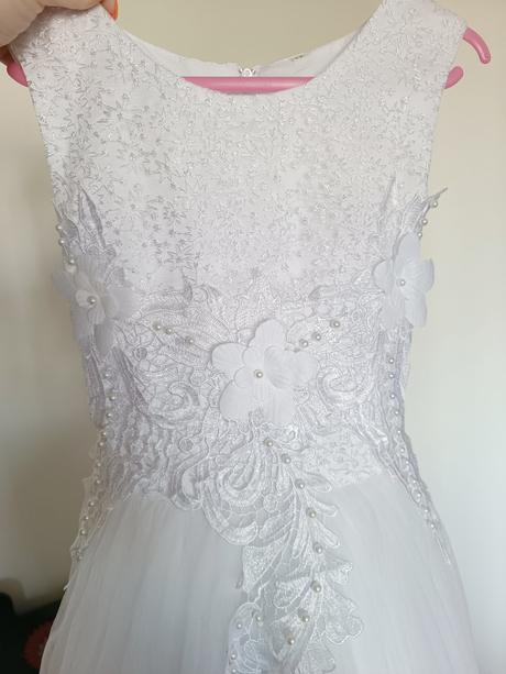 Dievčenské šaty, 128