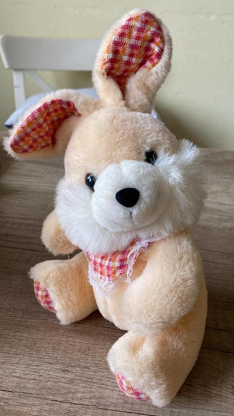 Plyšová hračka aj do balíčka na veľkú noc, 