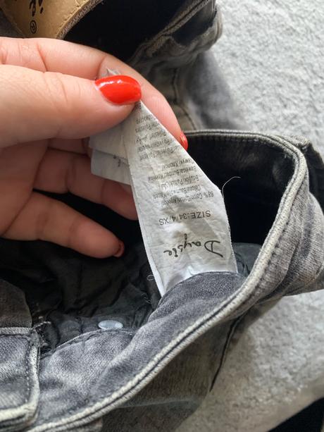 Dievcenske rifle, 158