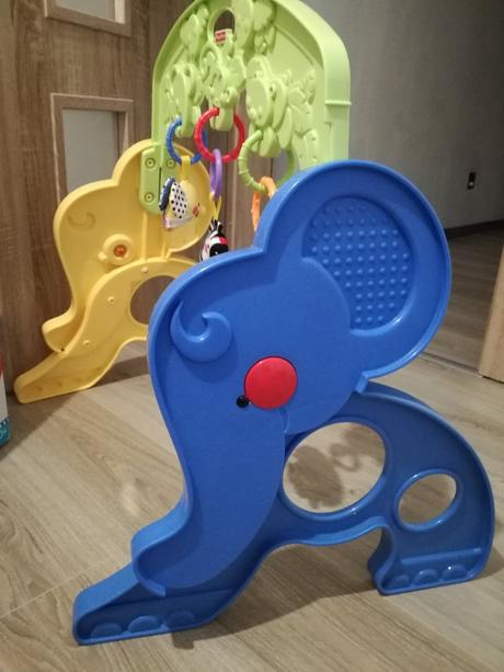 Hrazdicka fisher price, 