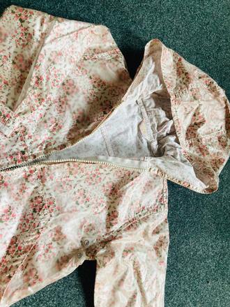 Bundicka pršiplášť, tu,92