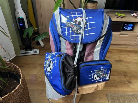 Školská taška step by step,