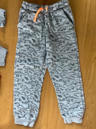 Chlapcenske dino teplaky, 128