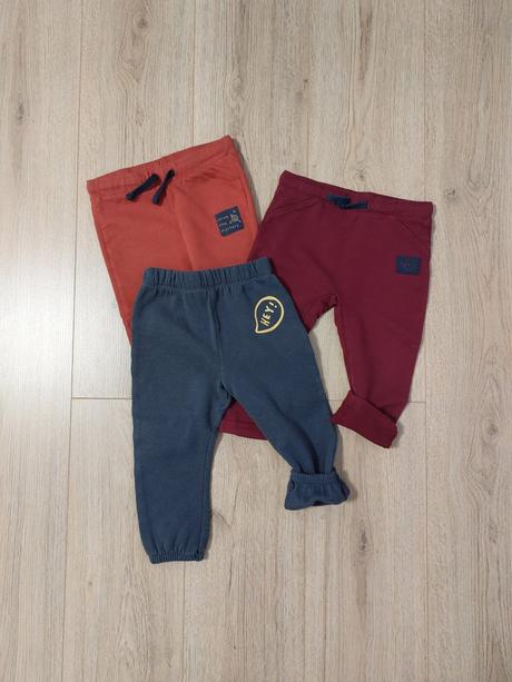 Tepláky, mikina, 86–98