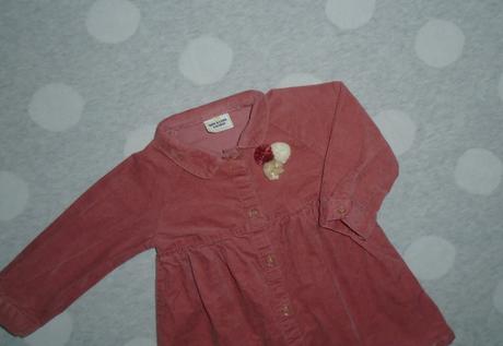 Menčestrové šaty na 6 mesiacov, 68