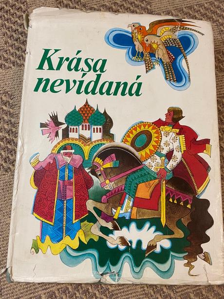 Nádherná stará retro kniha krása nevídaná 1983,