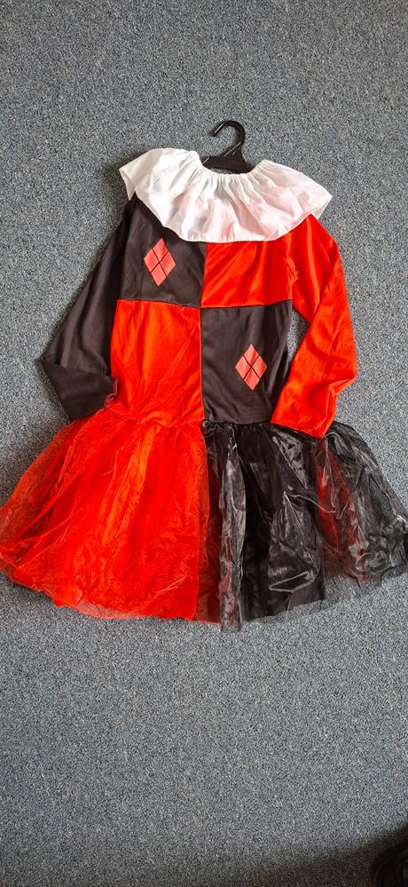 Krásny kostým harlekýn, 