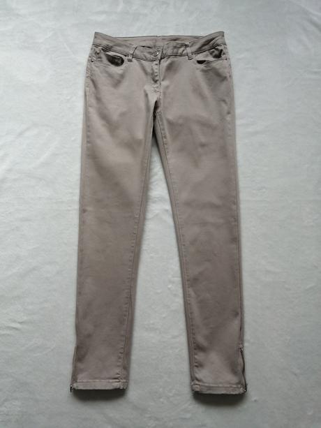 Pekné nohavice s elasténom, takko,38