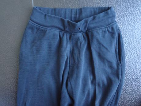 Hip&hopps slim úzke tepláky vel.134-140, 134