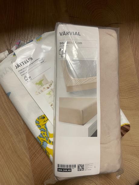 Obliečky na postel +plachta, 