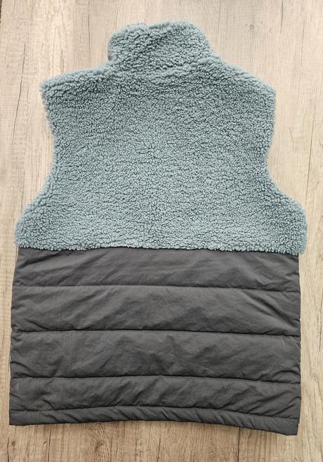 Hrubšia vesta, reserved,146