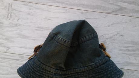 Riflový klobúk, 104