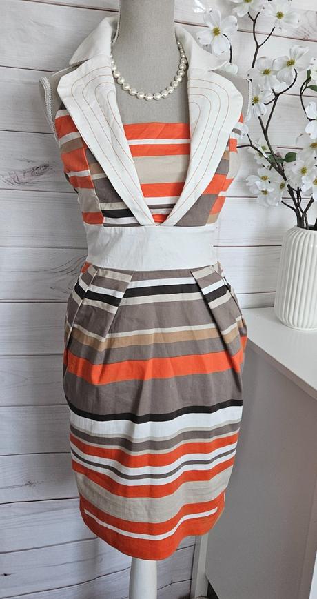 Krásne zaujimavé šaty, 38