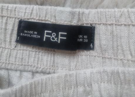 Kraťasy, tvojštvrťáky, sukne, 36