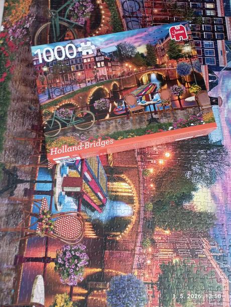 Pestrofarebné puzzle (už s poštou),