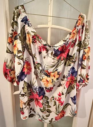 Kvetovaná blúzka, f&f,xl