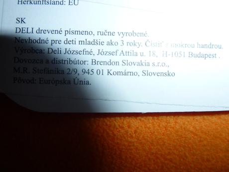 Drevená menovka áron alebo nora,